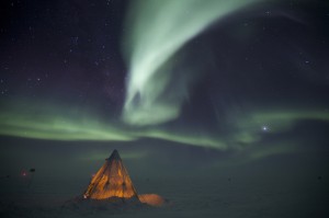 Amundsen-Scott-South-Pole-Station-Aurora